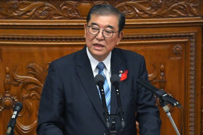 石破首相、裏金問題を陳謝　「信頼取り戻す」所信表明演説