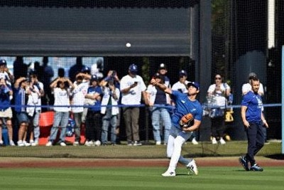 大谷翔平が70mの遠投　右肘手術後、最長の距離