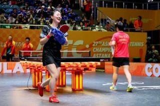 卓球、日本女子が中国破りＶ　５０年ぶり快挙、アジア選手権