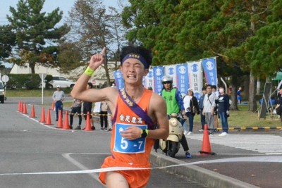 金足農が優勝　56年ぶり9回目の都大路出場　高校駅伝・秋田男子