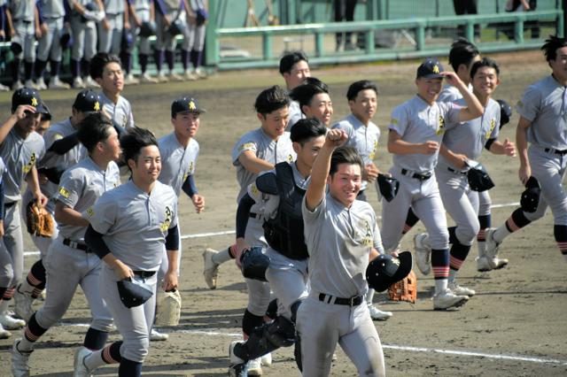 青森山田が「3本の矢」で花巻東を抑える　秋の東北大会2連覇へ