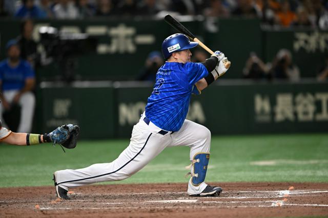 DeNA、巨人を破り7年ぶり日本S進出　九回に牧が勝ち越し打