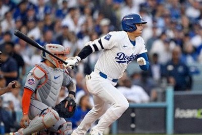 大谷翔平は第1打席で中前打　ナ・リーグ優勝決定シリーズ第6戦