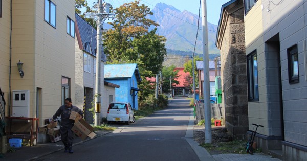 投票率“日本一”の島に政治不信じわり　裏金に怒りとあきらめ交錯