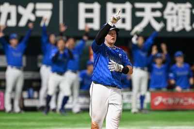 DeNAがソフトバンク破り3連勝　日本一王手　日本シリーズ第5戦