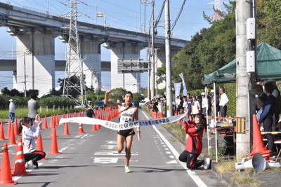 小豆島中央が優勝　9年連続9回目の都大路へ　高校駅伝・香川男子