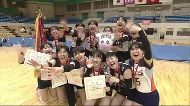 盛岡誠桜（女子）が４年連続の優勝　春高バレー岩手県大会決勝