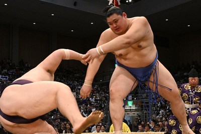 新大関・大の里　辛勝のち圧勝も「まだ2日目」　少ない口数の意味