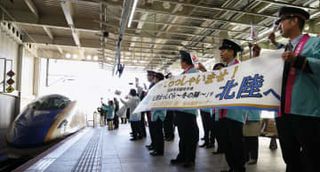 東北から北陸へ冬の旅　直通新幹線、5年ぶり運行