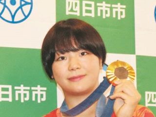 レスリング・藤波朱理、前例ない「階級またぐ五輪連覇」に挑む　普段の体重からはあまりに危険だった「減量」