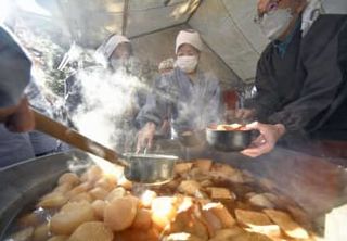 無病息災祈り「大根だき」　京都・千本釈迦堂