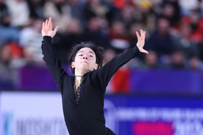 フィギュアGPファイナル男子フリー　鍵山優真2位、佐藤駿3位