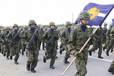 自衛官の処遇改善基本方針まとまる　俸給表改訂、定年延長も検討